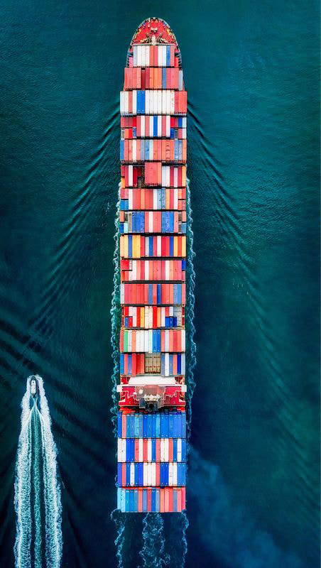 cargo container a l'export vue du ciel pour selamat expediton