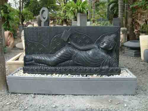 Fontaine grand Bouddha couché à l'export par agent sourcing à Bali Indonésie.