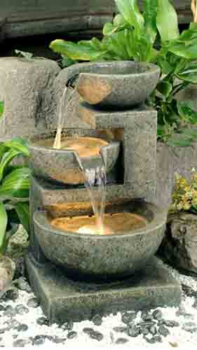 Fontaines vasques pierres blanches pour vente à l'export par agent sourcing à Bali Indonésie.