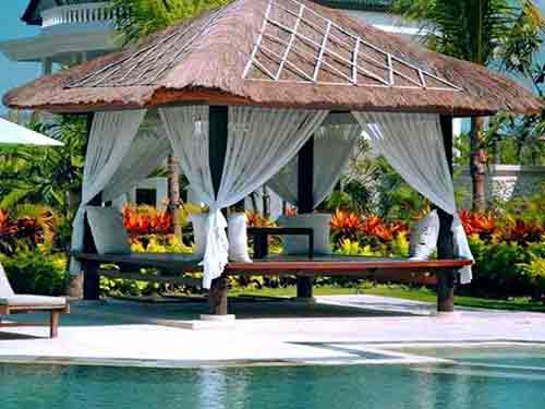 Gazebo pour bord de piscine en vente par agent export à Bali en sourcing en Indonésie.