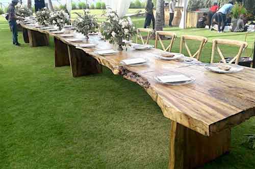 Vente très grande tables bois brut exotique par agent export à Bali Indonésie.